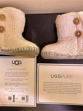 UGG Kids Knit Button Booties in Cream